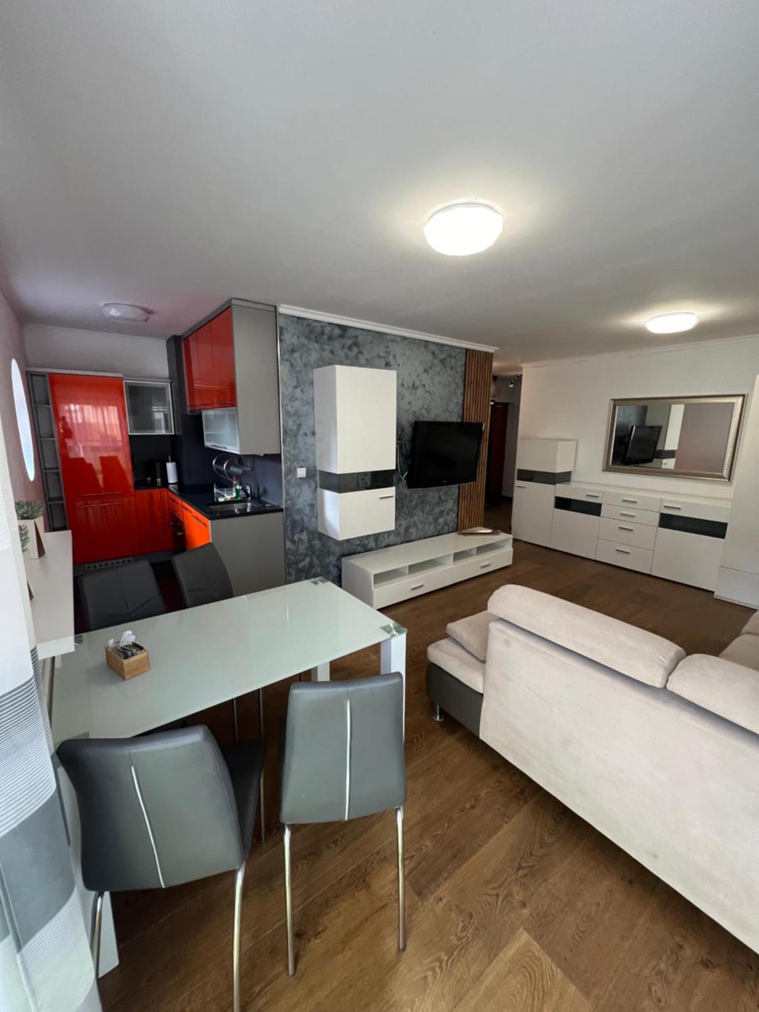 Holiday Apartments Krynica Zdroj Exterior photo